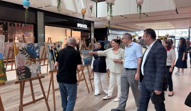 TRSM Danışanlarının Hazırladığı "Aynı Gökyüzünün Altında" Sergisi Rize'de Açıldı