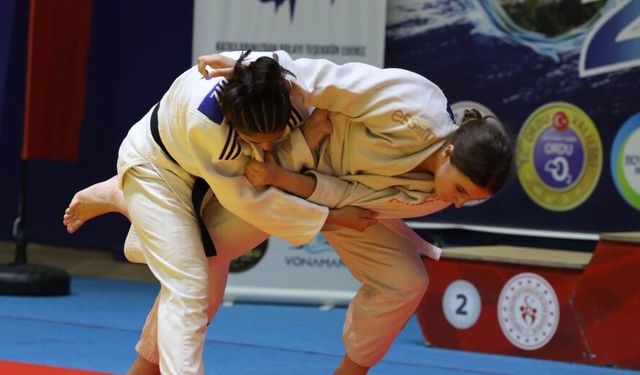 1. Uluslararası Ordu Oksijen Judo Turnuvası sona erdi