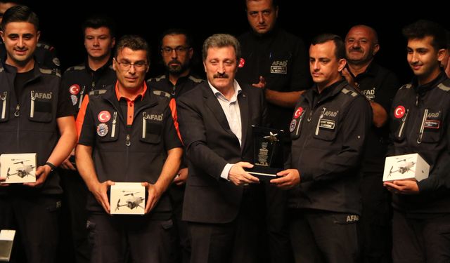 AFAD Başkanı Pehlivan: Son 3 yılda dronlarla 244 vatandaşımıza sağ ulaşıldı (2)