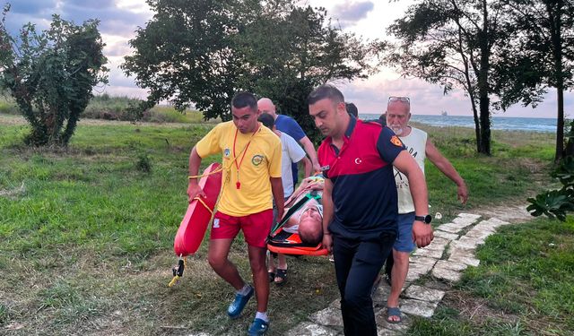 Ordu'da denize giren 3 arkadaş boğulma tehlikesi geçirdi