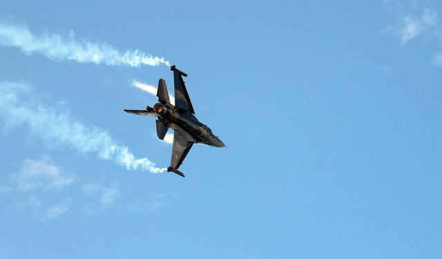 Solo Türk, Arhavi Semalarında Nefes Kesen Gösteriye İmza Attı