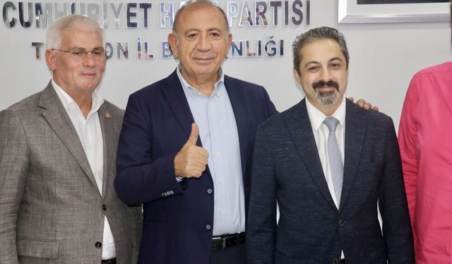 Gürsel Tekin, Trabzon'da partisinin il başkanlığını ziyaret etti
