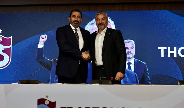 Trabzonspor'da teknik direktör Thomas Reis için imza töreni düzenlendi