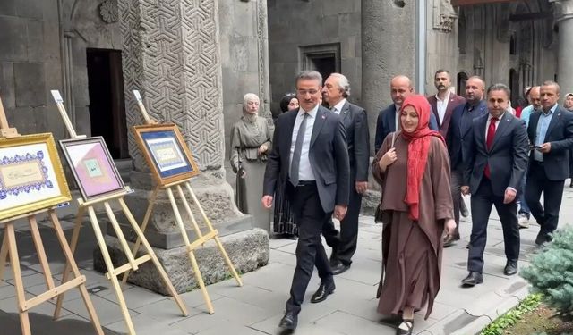 Erzurum'daki tarihi medrese 31 sanatçının eserine ev sahipliği yaptı