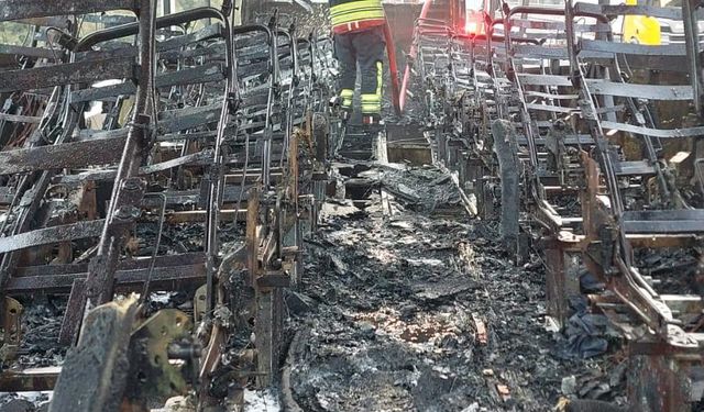 Bolu'da yolcu otobüsü alev alev yandı