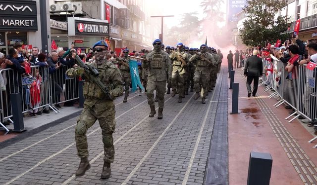 Trabzon'da horonlu Cumhuriyet Bayramı kutlaması