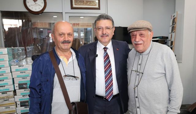 Başkan Genç, Esnaf Ve Vatandaşlarla Buluştu