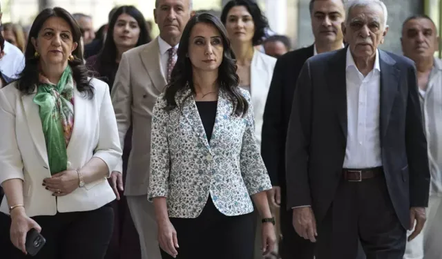 Demokratik Cumhuriyet Partisi Mi Geliyor? Dem Parti'nin adı değişiyor