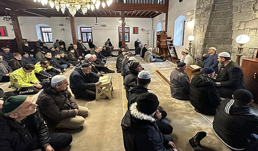 Çayeli'nde şehitler için mevlüt okutuldu