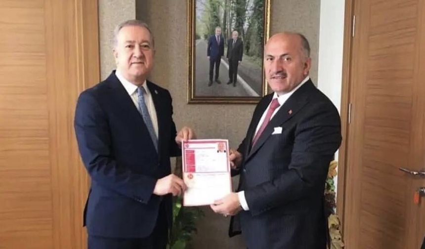 Çayeli Belediye Başkanı İsmail Hakkı Çiftçi aday adaylık müracaatını yaptı