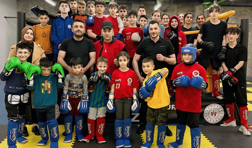 MHP Rize İl Başkanı Alkan, sporcu gençlerle buluştu