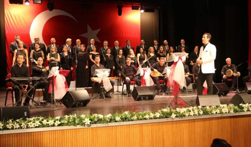 RTEÜ’de “ Gel Bahtımın Kar Beyazı-Zamansız Şarkılar ” Konseri Gerçekleştirildi