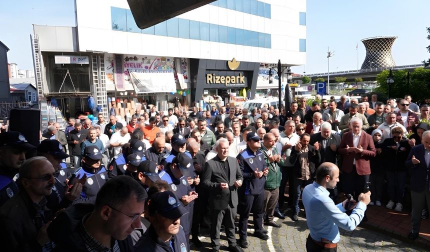 Rize Belediyesi Personeli Turgut Yıldırım için  Veda Töreni Düzenlendi