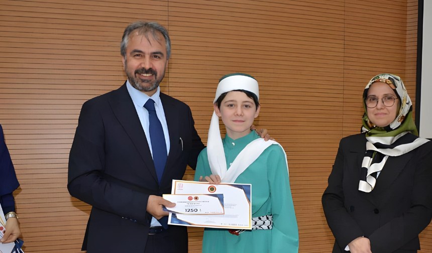 Rize’de Arapça Yarışmasında Ödüller Sahibini Buldu