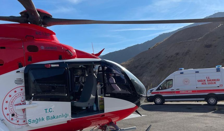 Gümüşhane'de ambulans helikopter 70 yaşındaki hasta için havalandı