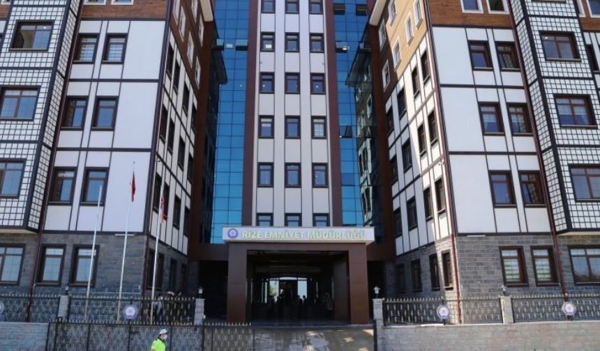 Rize'de Ruhsatsız Silah ve Mühimmat Ele Geçirildi