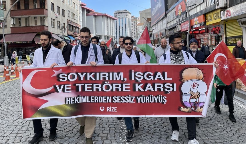 Rize'de sağlık çalışanları İsrail'in Gazze'ye saldırılarını protesto etti