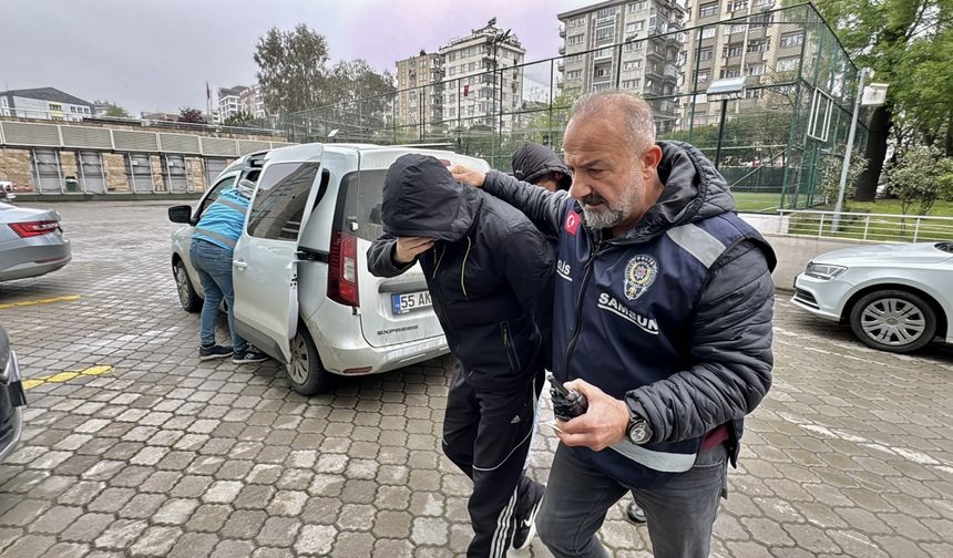 Samsun'da öğretmeni darbettiği iddia edilen 2 şüpheli adliyede