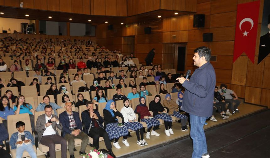 Rize’de Öğrenciler Kitap Okuma Ve Paylaşım Etkinliğinde Buluştu