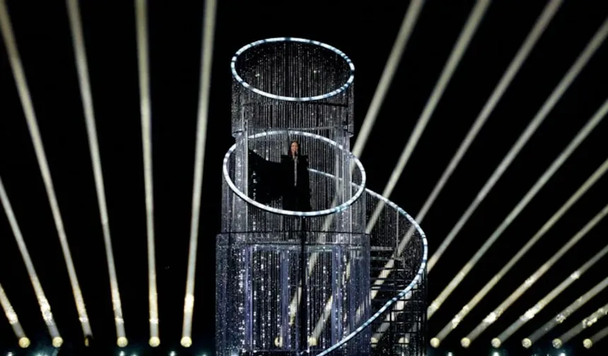 Eurovision'a İspanya devlet televizyonu damga vurdu: İsrail'in şarkısında, Gazze mesajı verdi