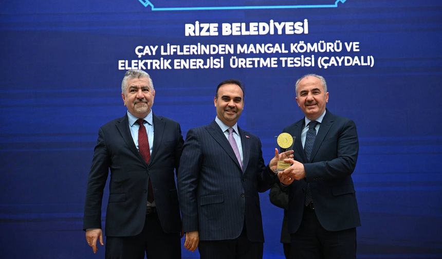 Rize Belediyesi'nin "Çay Lifinden Mangal Kömürü Ve Enerji Üretim Tesisi"ne ödül
