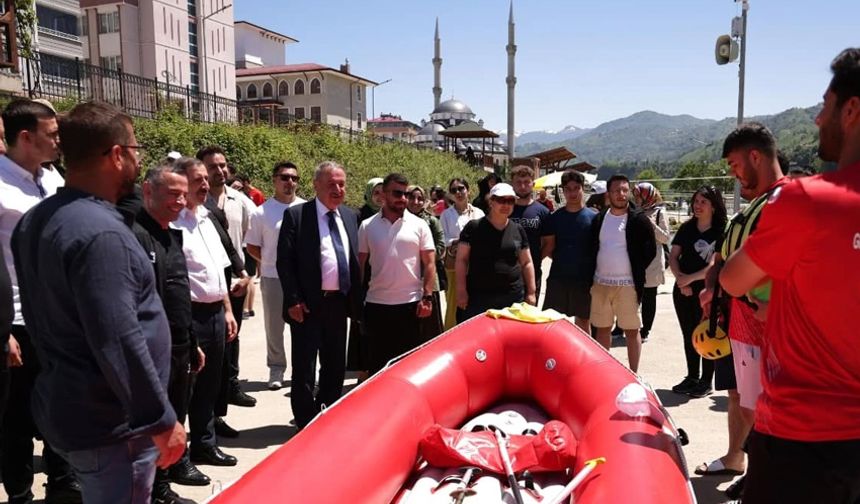 Türkiye’de İlk Kez Düzenlenen Yurtlar Arası Rafting Şampiyonası Rize'de Gerçekleştirildi