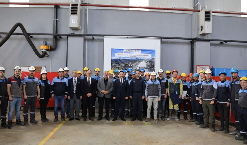 Murgul’da Mesleki Eğitimde Yeni Bir Adım Sertifika Töreni Coşkuyla Gerçekleşti