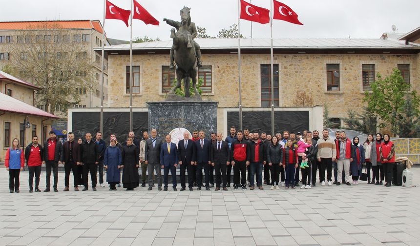 Bayburt'ta Gençlik Haftası Etkinlikleri Coşkuyla Başladı