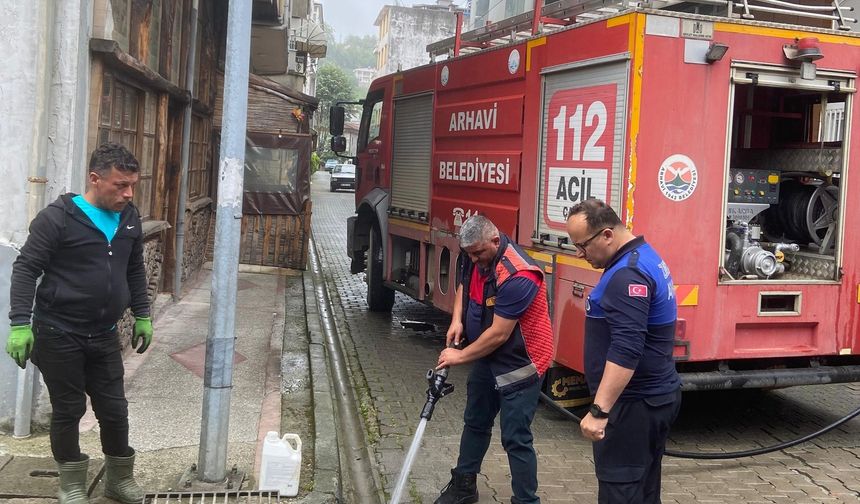 Arhavi Belediyesi Çevre Sağlığı ve Temizlik Çalışmalarını Hız Kesmeden Sürdürüyor