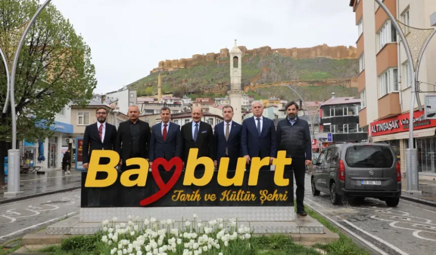 Bayburt’ta Esnaf Ziyareti Başkan Memiş ve Milletvekili Bilgin Sahada