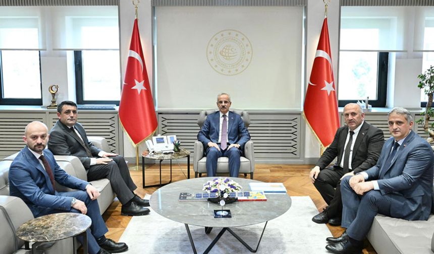 Çayeli Belediye Başkanı Çiftçi’den Ulaştırma Bakanı'na Ziyaret