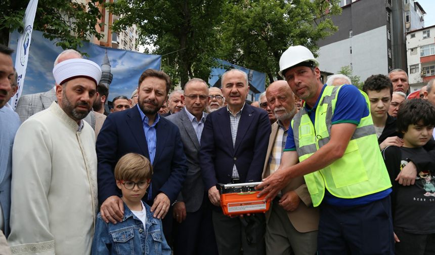 Rize’de Çarşı Mahallesi Camii İçin Temel Atma Töreni Düzenlendi