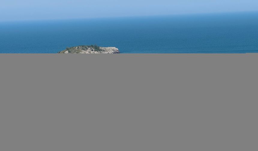 "Astoria Grande" kruvaziyeri 997 Rus yolcusuyla Amasra'ya geldi