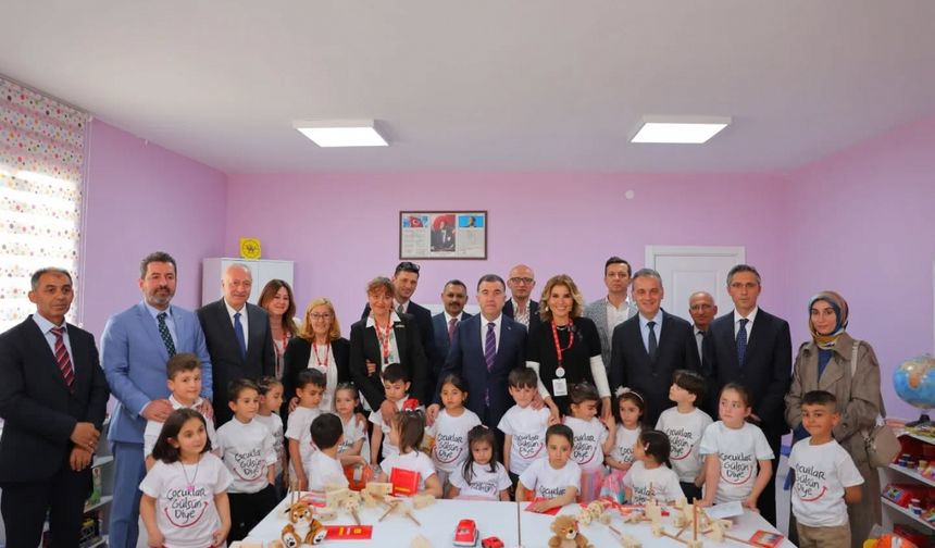 Bayburt’ta Çocuklar Gülsün Diye Derneği öncülüğünde yaptırılan Mattia Ahmet Minguzzi anaokulu açıldı