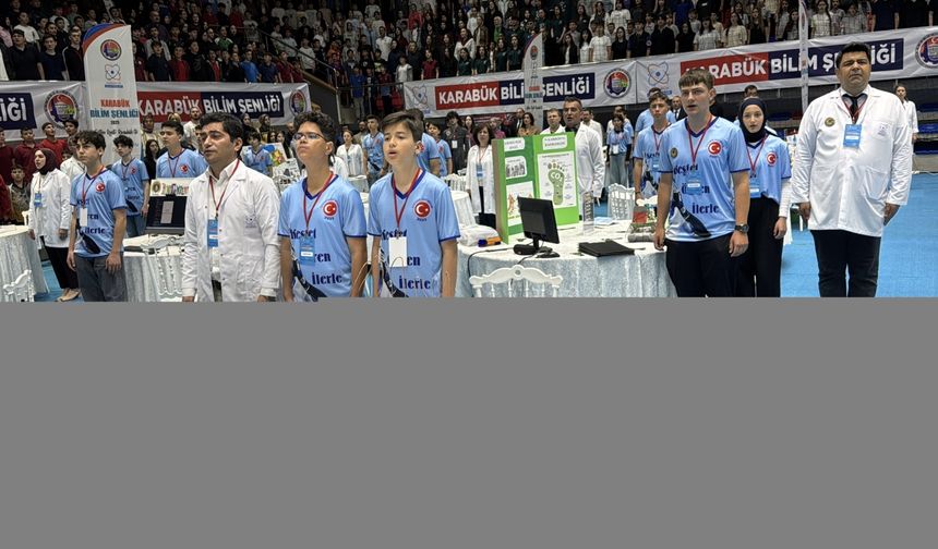 Bilim meraklısı çocuklar projelerini Karabük'teki şenlikte sergiledi