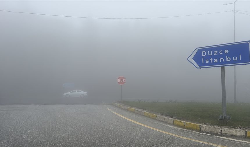 Bolu Dağı'nda sis etkili oldu