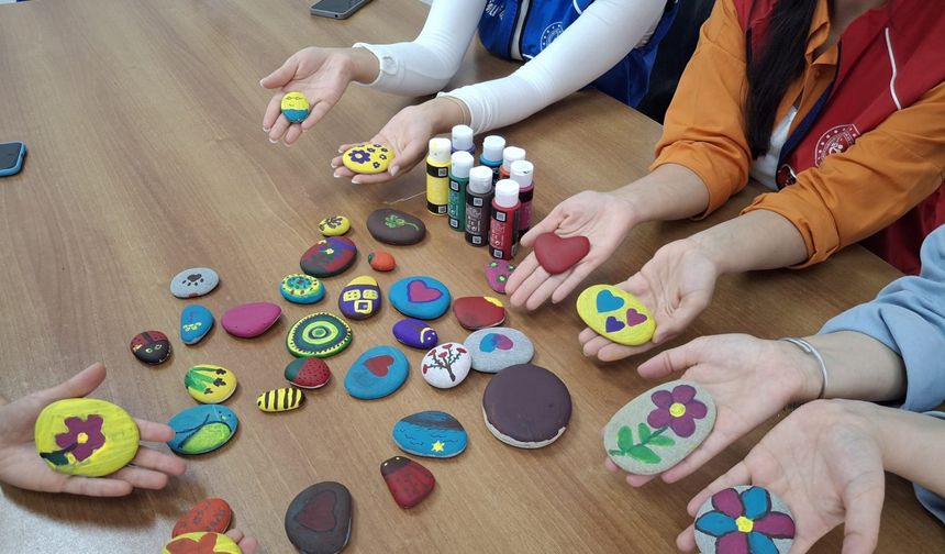 Cide'de gençler el sanatları etkinliğinde buluştu