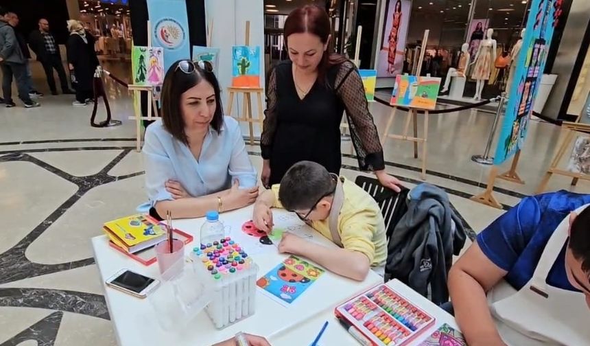Çorum’da "Sevgi Dolu Fırça İzleri" Resim Sergisi düzenlendi