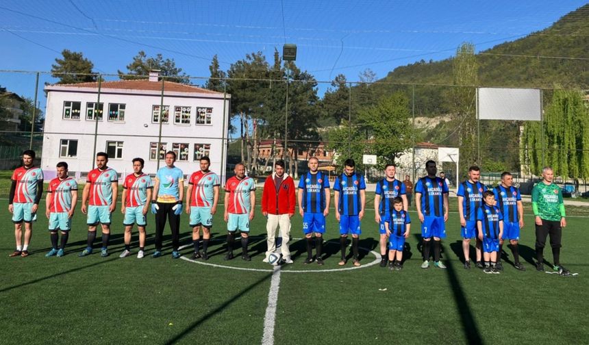 Dikmen'de Bahar Futbol Turnuvası düzenlendi