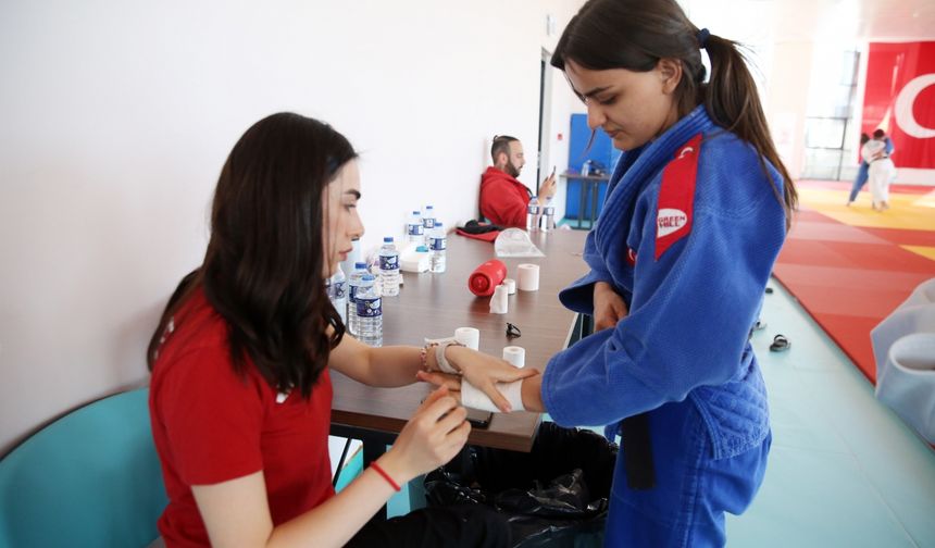Dünya şampiyonasına hazırlanan judocuların sağlığı onlara emanet