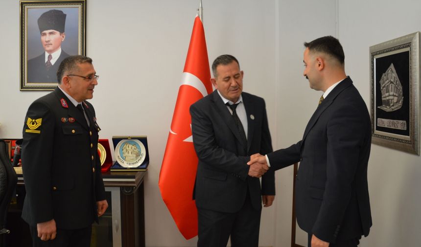 Gazi Söme'ye rozetini Havza Kaymakamı Ayvat tevdi etti