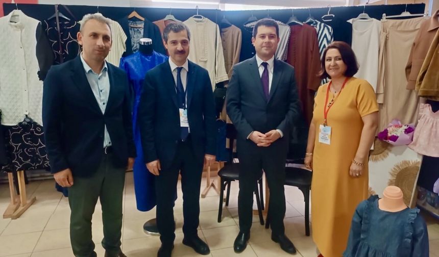 Gölyaka'da "Hayat Boyu Öğrenme Haftası" kapsamında yıl sonu sergisi açıldı