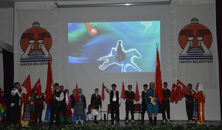 Havza’da halk oyunları gösterisi düzenlendi