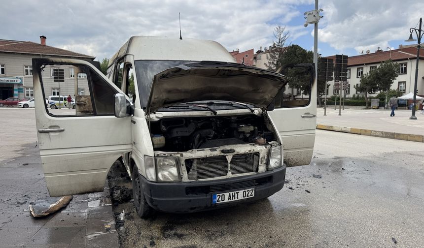 Kastamonu'da hacizli olduğunu öğrendiği aracını ateşe veren kişi gözaltına alındı
