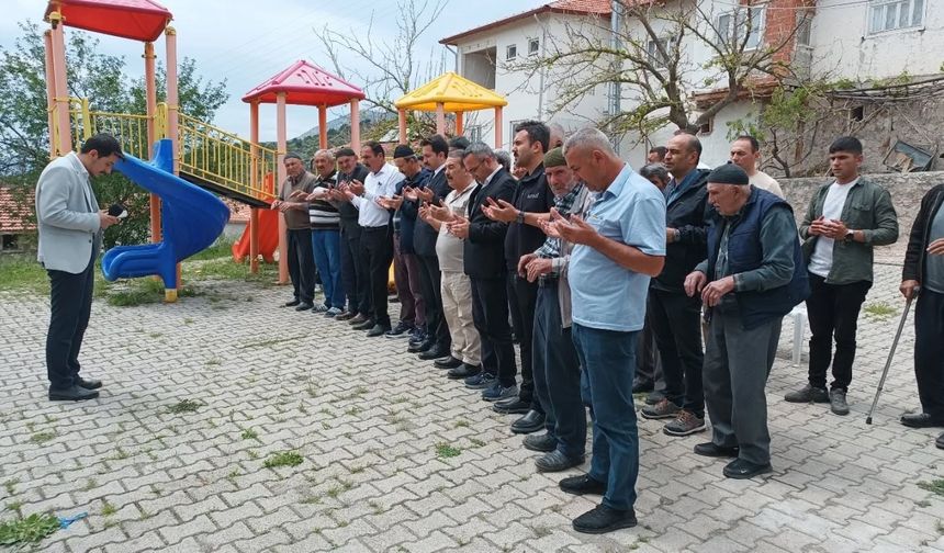 Kaymakam Demirgül, yağmur duası yaptı