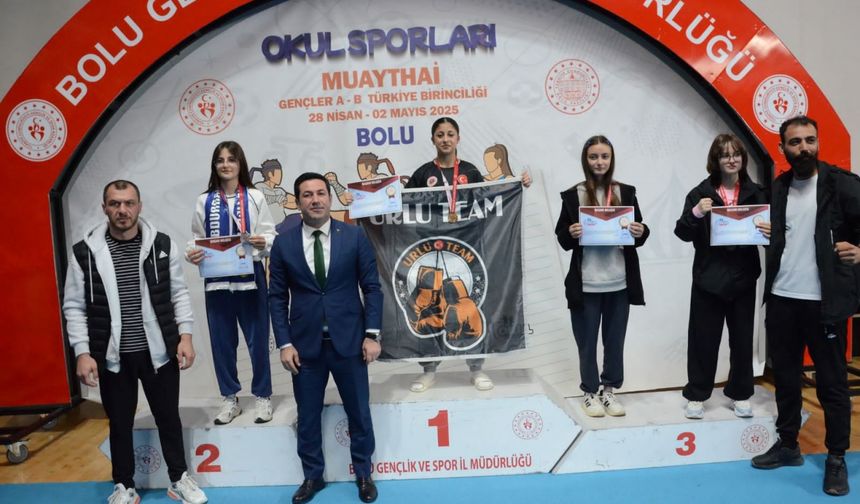 Muaythai Gençler Türkiye Birinciliği Müsabakaları Bolu'da yapıldı
