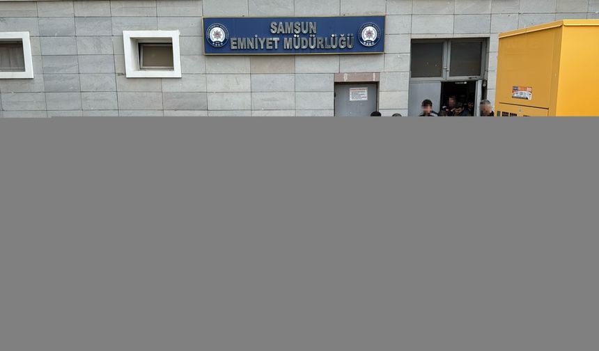 Samsun merkezli üç ilde iki döner zincirine yönelik FETÖ soruşturmasında yakalanan 14 zanlı adliyede