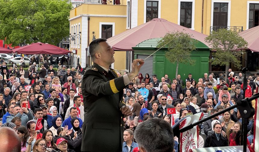 Samsun'da askeri bando konser verdi
