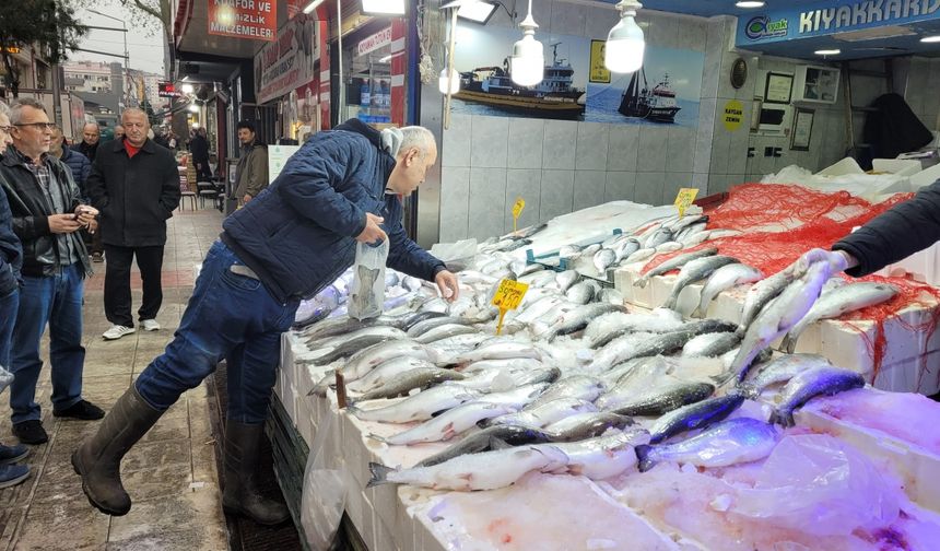 Samsun’da somon balığı vatandaşların tercihi oldu
