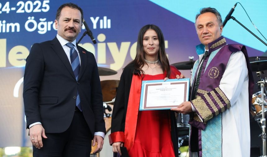 Tokat Gaziosmanpaşa Üniversitesinde 6 bin öğrenci için mezuniyet töreni düzenlendi